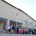 В Симферополе на линейке школьники спели песню про Россию